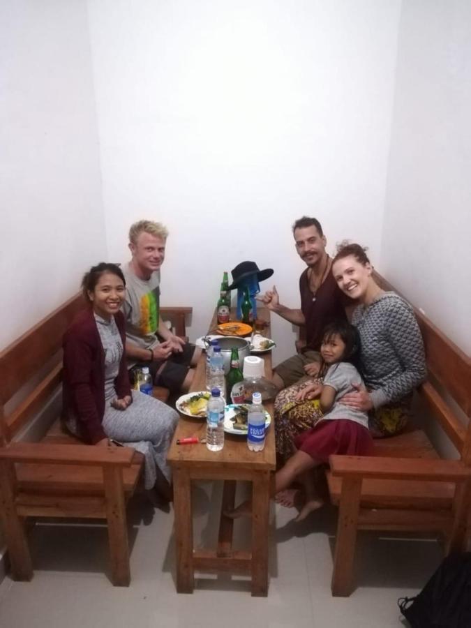 J A Homestay Kuta  Buitenkant foto